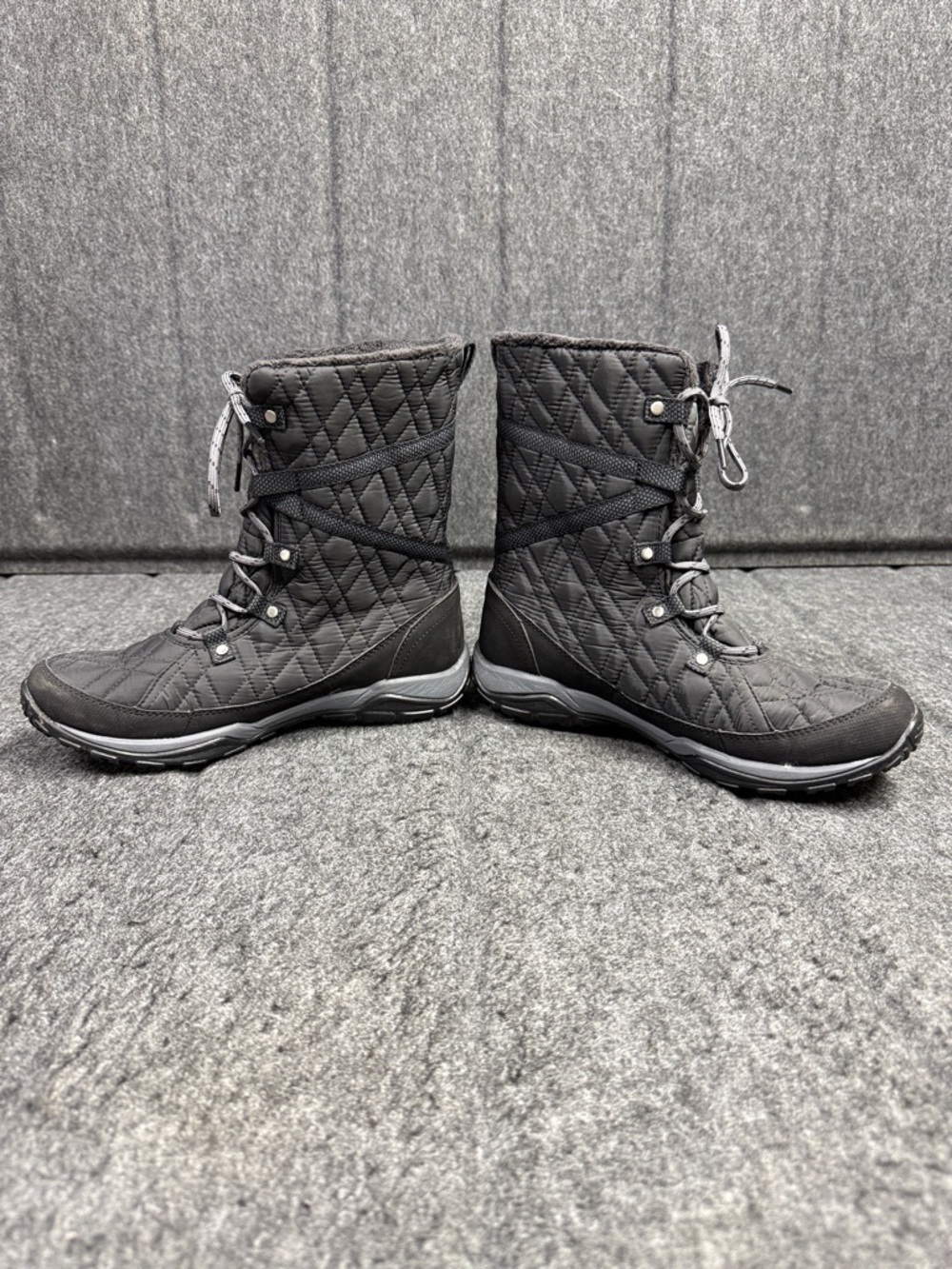 Columbia Omni-grip Waterproof Techlite Black Quilted Lace-Up Winter Boots - Picture 8 of 10